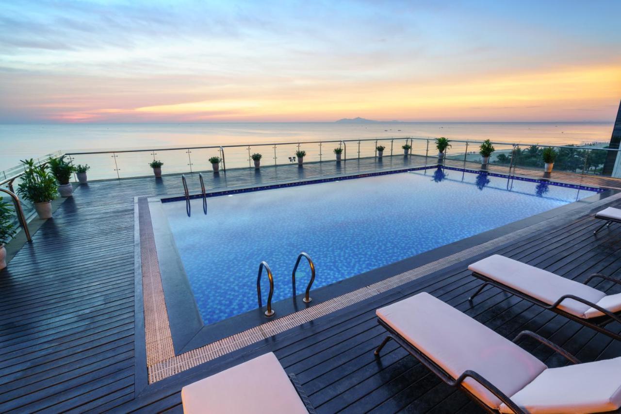 Serene Beach Danang Hotel Exterior foto