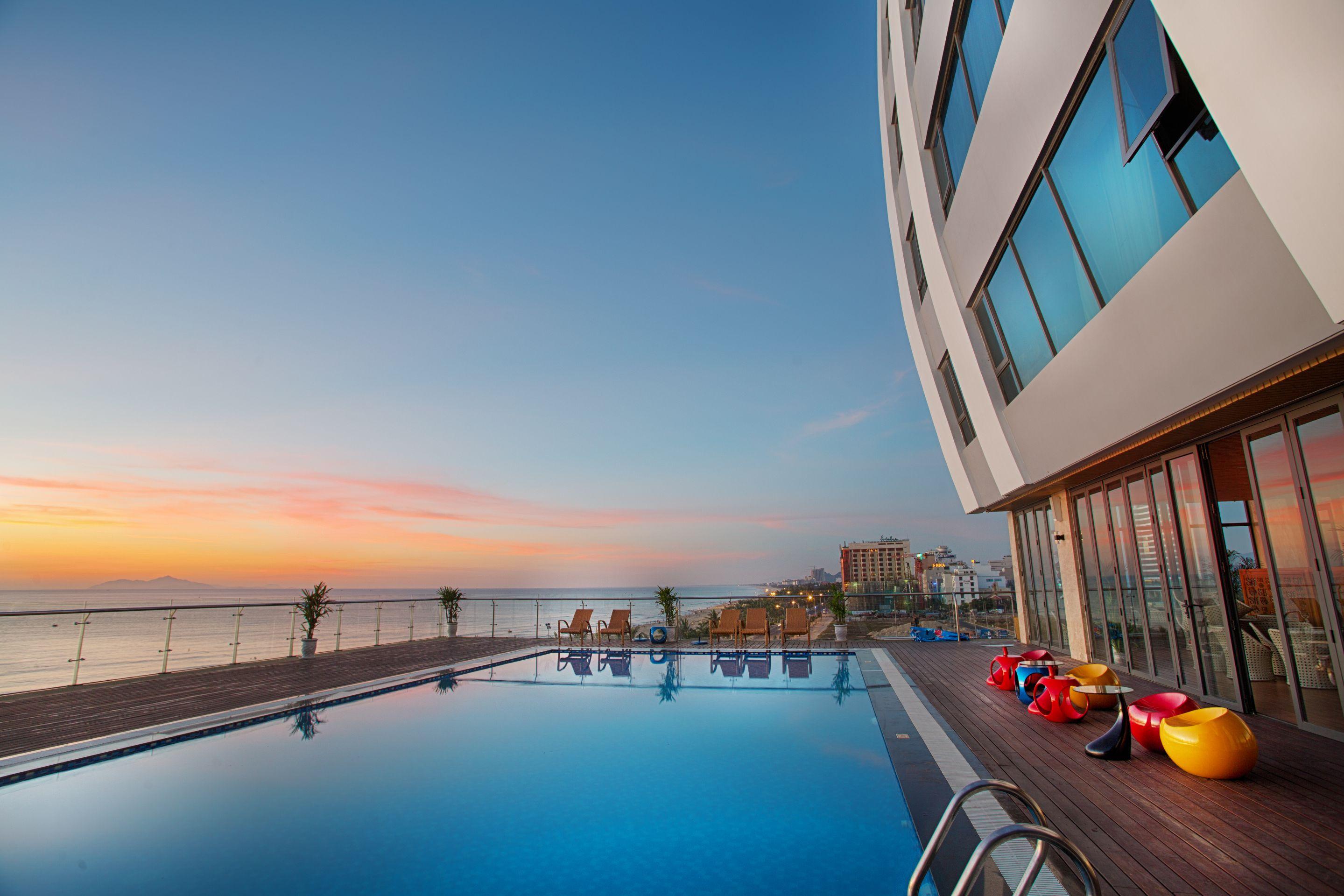 Serene Beach Danang Hotel Exterior foto
