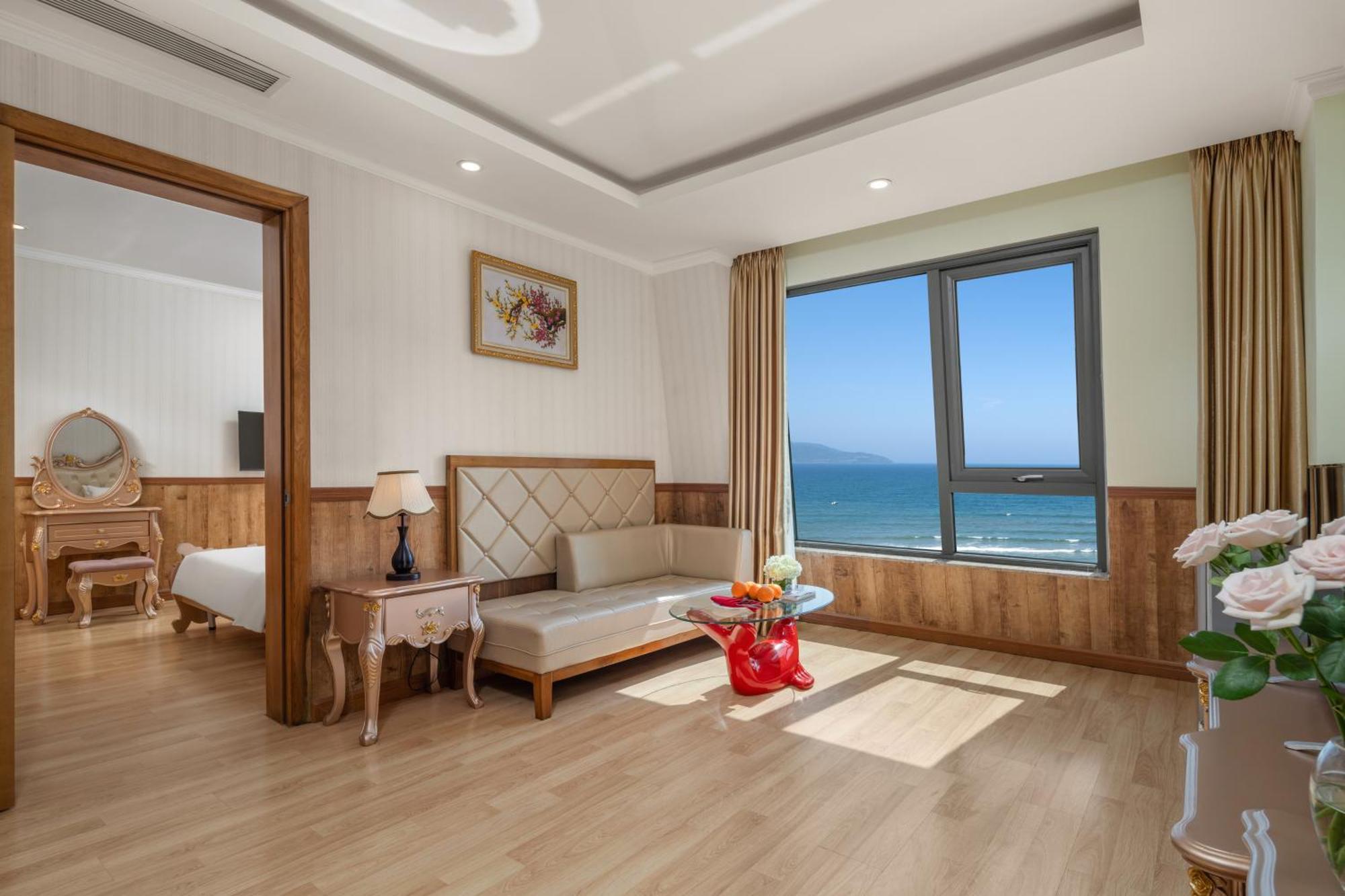 Serene Beach Danang Hotel Exterior foto