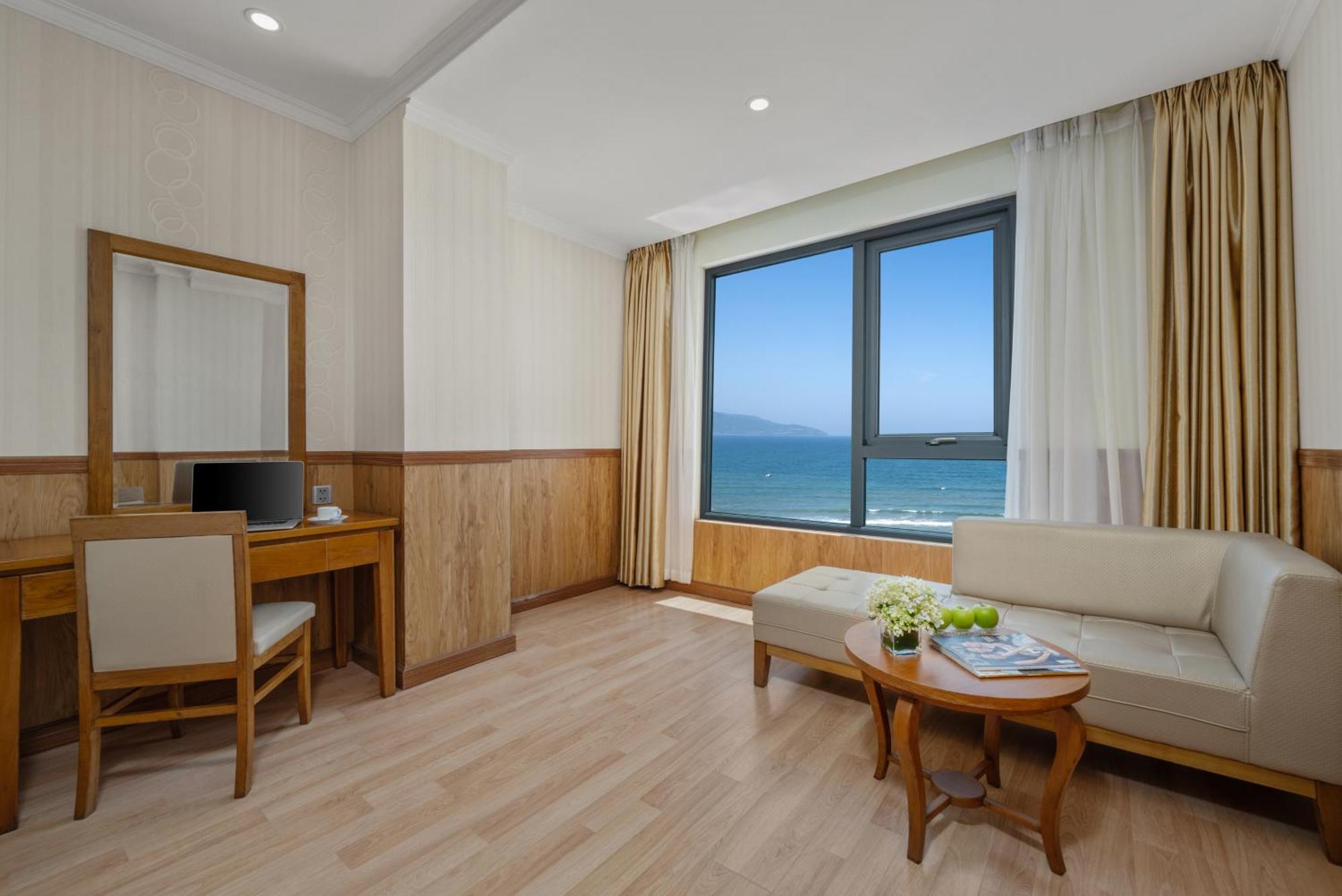 Serene Beach Danang Hotel Exterior foto