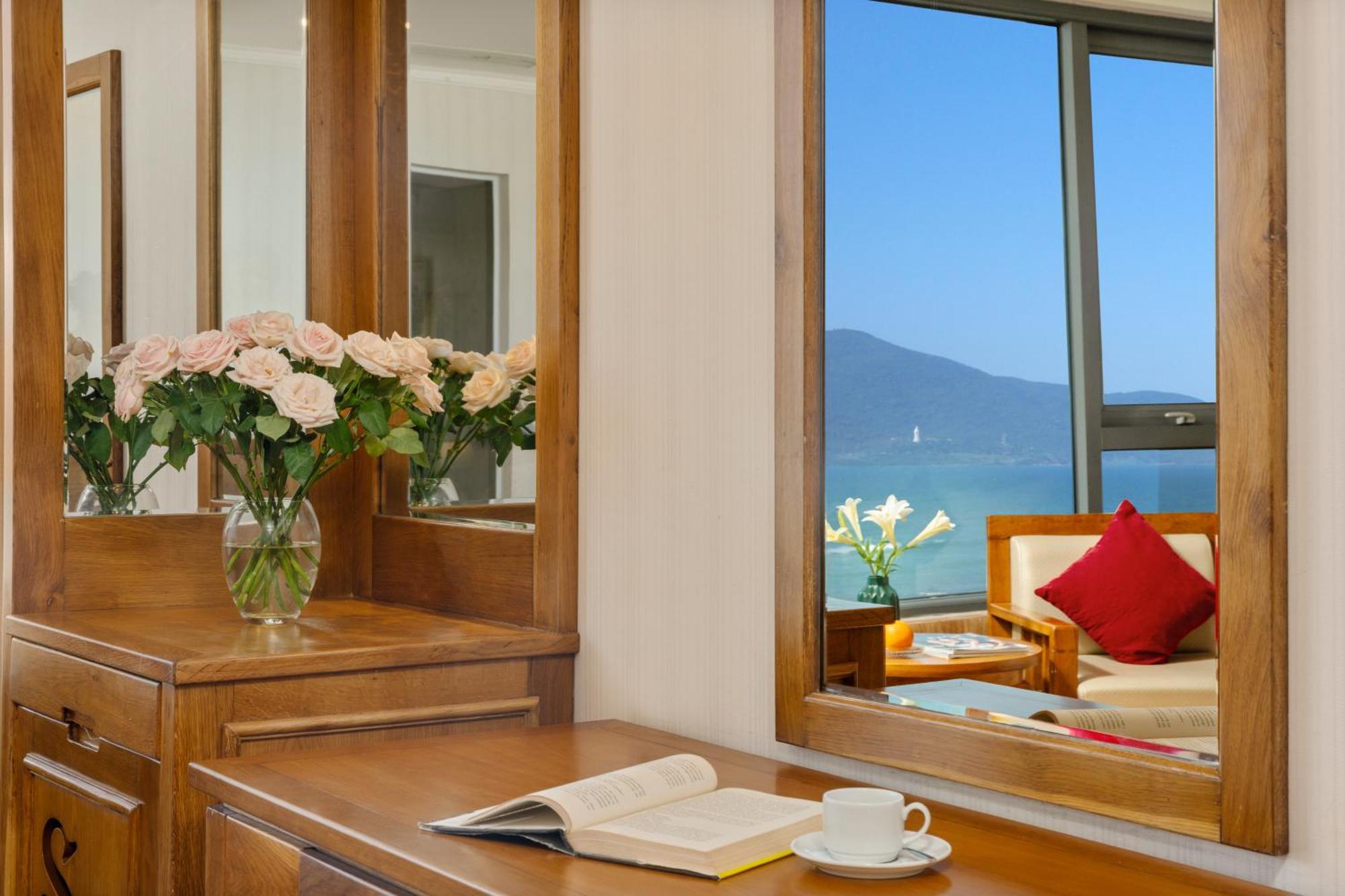 Serene Beach Danang Hotel Exterior foto